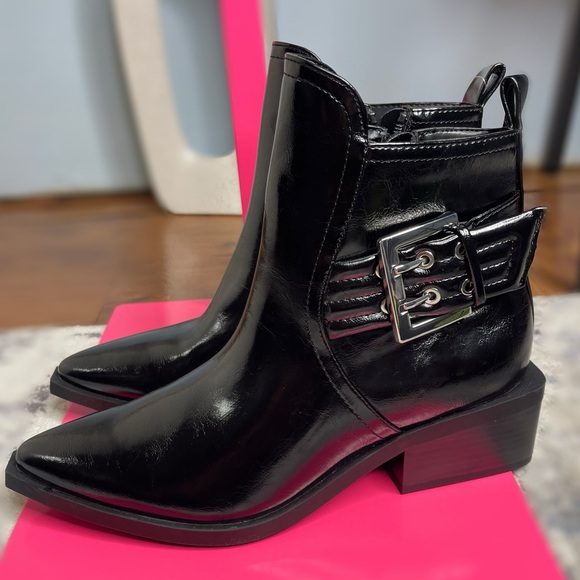 Wild Fable Giovanna Buckle Western Ankle
Boots in Black Size 7 - Picture 3 of 3